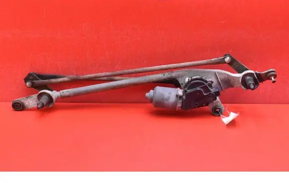 Front wiper linkage and motor