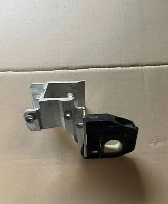 BMW 1 F20 F21 Headlight/headlamp mounting bracket 8620733