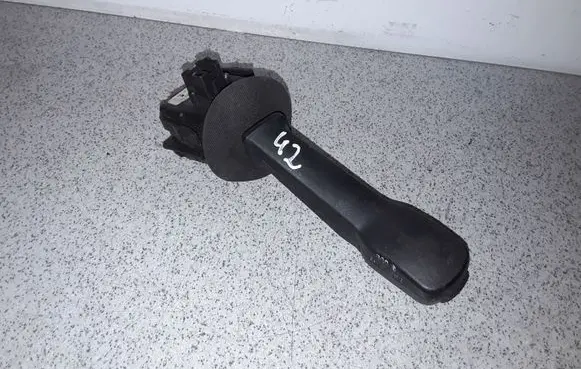 BMW 5 E39 Indicator stalk 8352172