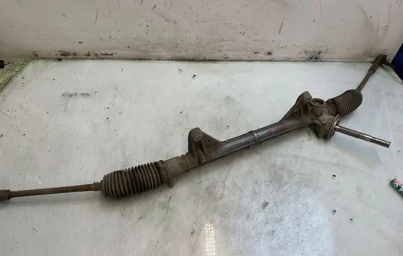 Renault Clio III Steering rack 8200124408B