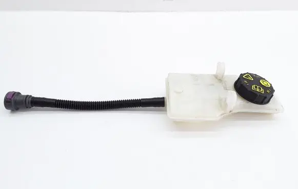 Brake fluid reservoir