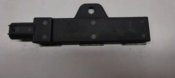 BMW 7 F01 F02 F03 F04 Keyless system antenna 20922083102 9220831