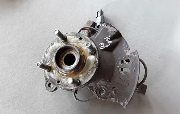 Hyundai i20 (PB PBT) Front wheel hub 517161J200