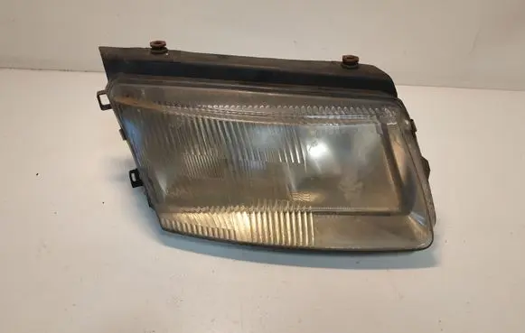 Volkswagen PASSAT B5 Headlight/headlamp