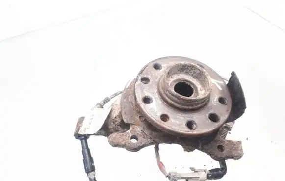 Opel Zafira A Front wheel hub spindle knuckle