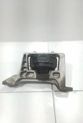 Volvo V40 Cross country Engine mounting bracket 31375196 131850312