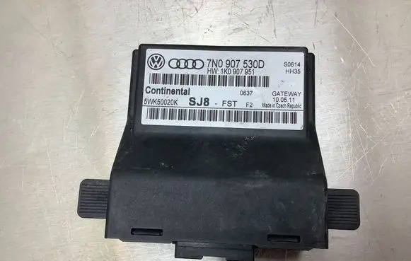 Volkswagen Touran II Gateway control module 7N0907530D 5WK50020K 1K0907951
