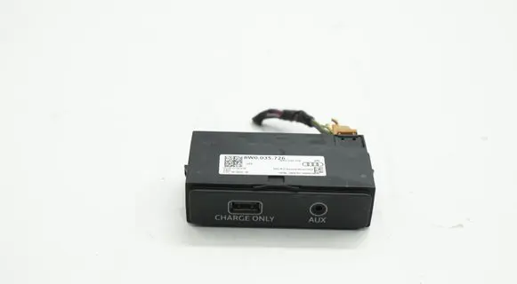 Audi A4 S4 B9 AUX in-socket connector 8W0035726ACR