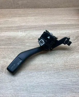 Volkswagen Golf V Indicator stalk 1K0953513