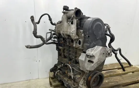 Volkswagen Polo III 6N 6N2 6NF Engine AXR