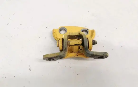 Rover 45 Rear door lower hinge