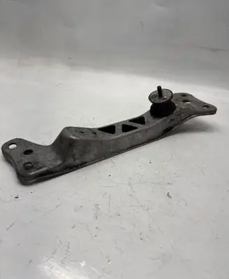 BMW 5 E34 Gearbox mounting bracket 