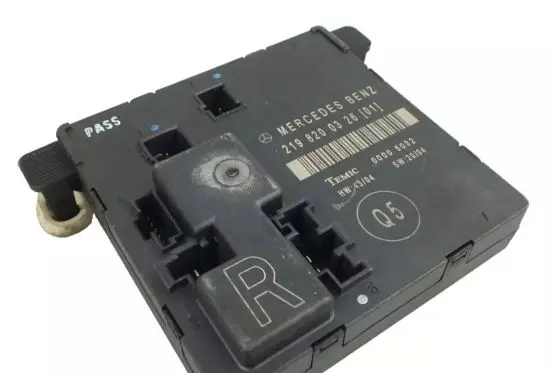 Mercedes-Benz E W212 Door control unit/module 2198200326