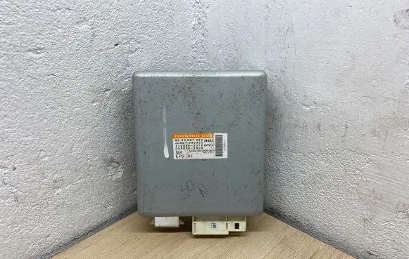 Toyota Avensis T270 Steering rack control module 8965005090 2259000800 JL501000352