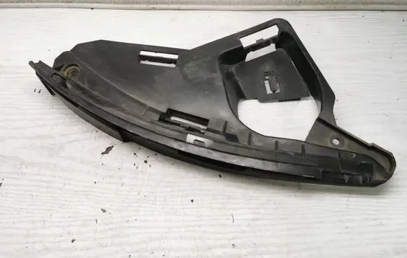 Volvo XC60 Headlight/headlamp mounting bracket 30763434