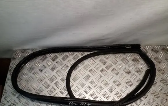 Audi A6 S6 C4 4A Rubber seal front door (on door)