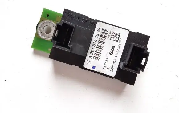 Mercedes-Benz S W221 Aerial antenna amplifier A2218201889