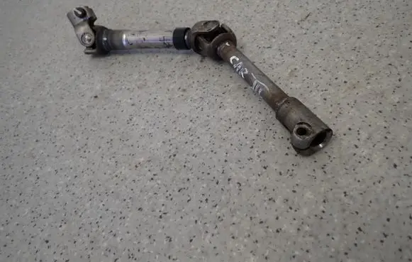 KIA Carens II Steering wheel axle
