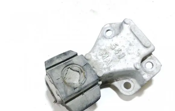 Citroen C4 I Engine mounting bracket 9636854380