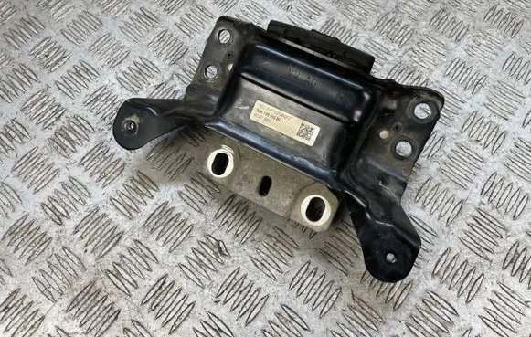 Volkswagen Golf VIII Engine mount bracket 5Q0199555BG