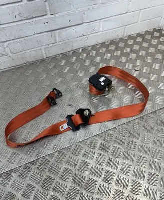 Renault Twingo II Rear seatbelt 33059523 0406056