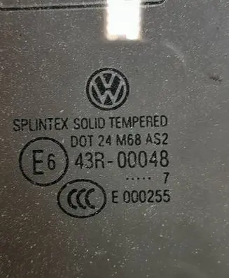 Volkswagen Golf Plus Rear vent window glass 43R00048 E000255 DOT24M68AS2