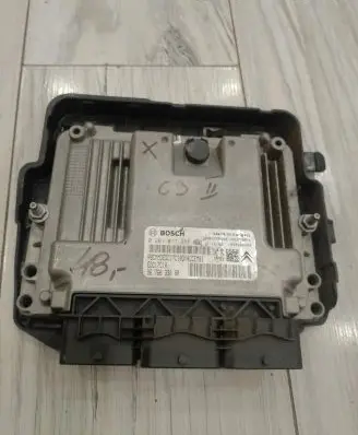 Citroen C3 Engine control unit/module ECU 9676833080