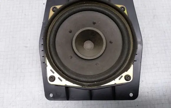 Mitsubishi Space Star Rear door speaker MR285934