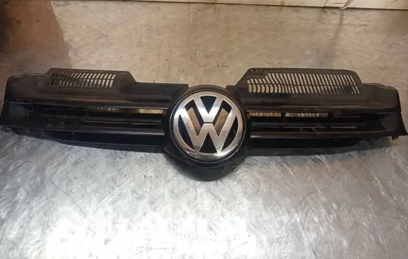 Volkswagen Golf V Front bumper upper radiator grill 1K0853655