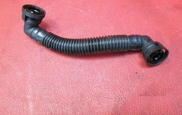 Volkswagen Golf VI Engine coolant pipe/hose