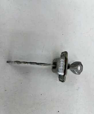 Peugeot 107 Front door check strap stopper 5FRES92