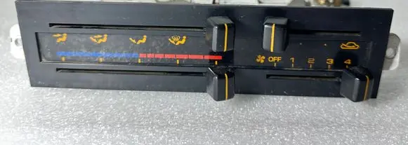 Mazda 323 Air conditioning (A/C) switch BL538F16