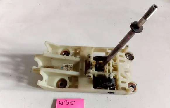 Mazda 6 Gear shifter/selector GJ6AD L2805H
