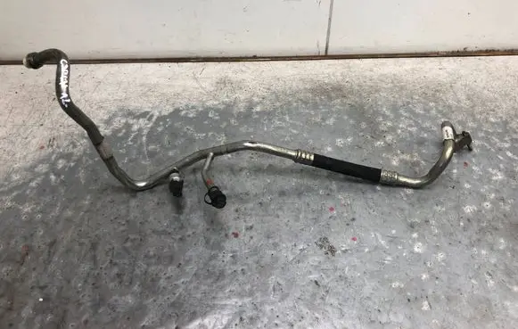Volvo C30 Air conditioning (A/C) pipe/hose 31332641BILI 31332641