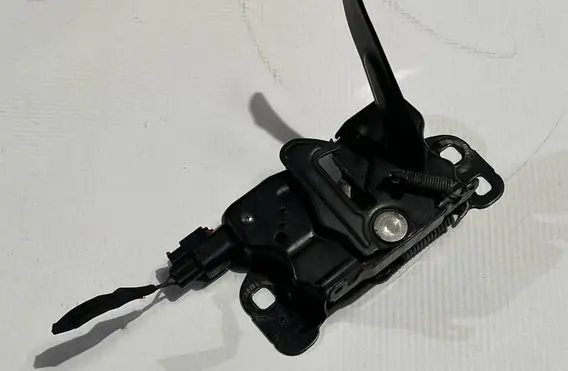 Dodge Charger Engine bonnet/hood lock/catch 55113780AD
