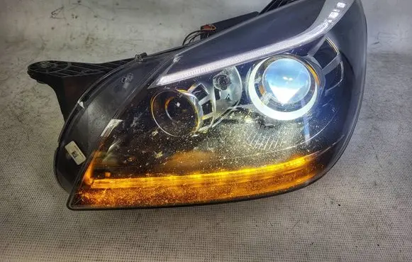 Mercedes-Benz SLC R172 Headlight/headlamp A1728202559 12518205 7046700000