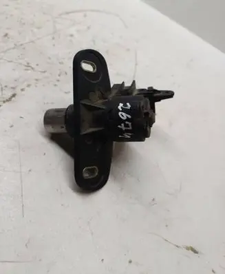 Loading door lock