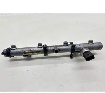 Audi A8 S8 D3 4E Fuel main line pipe 057130089K