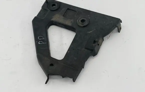 Audi A6 S6 C6 4F Front bumper mounting bracket 4F0807228