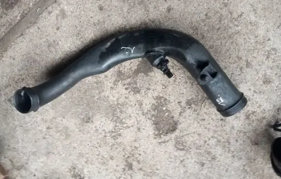 Volvo V70 Intercooler hose/pipe 31261717