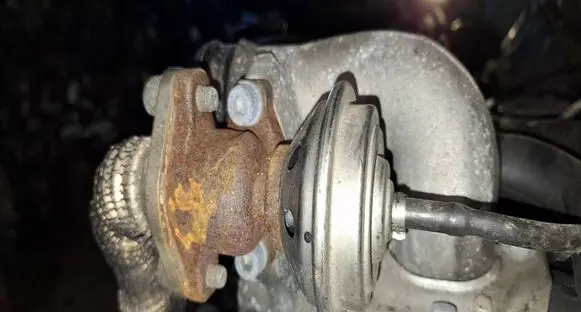 Audi A4 S4 B5 8D EGR valve 028131501E