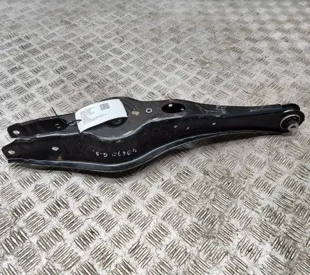 Volkswagen Golf VIII Rear upper control arm/wishbone 5WA505311A