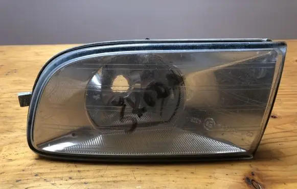Skoda Octavia Mk2 (1Z) Front fog light 1Z0941699A 1Z0941701A