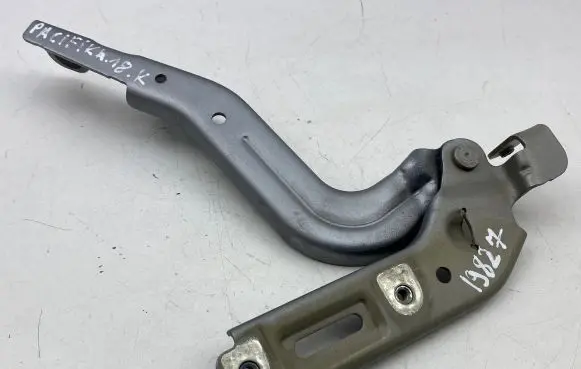 Chrysler Pacifica Engine bonnet/hood hinges