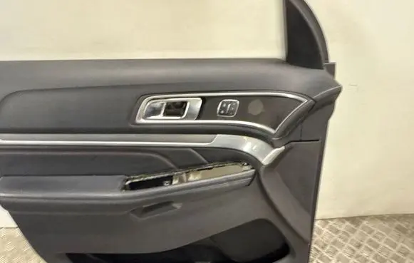 Ford Explorer V Front door card panel trim FB537823943 FB5314E073 FB537822601