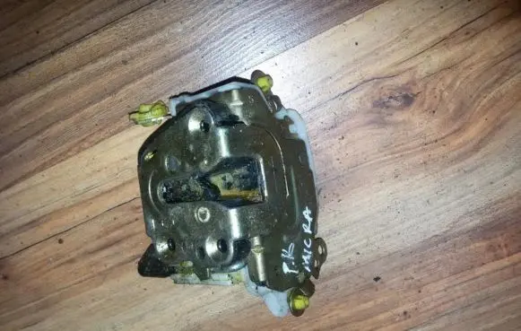 Nissan Micra Front door lock