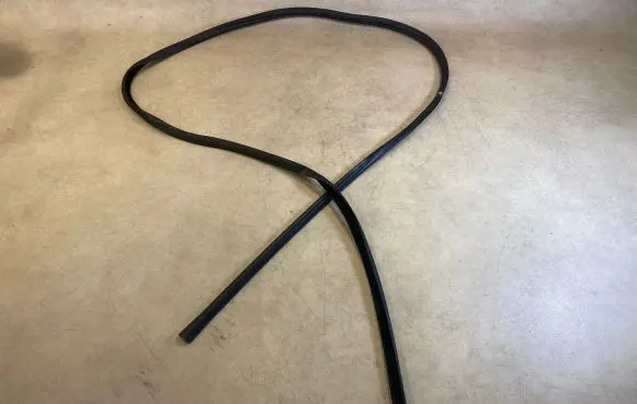 Mercedes-Benz G W461 W463 1st Gen Rubber seal front door (on door) 