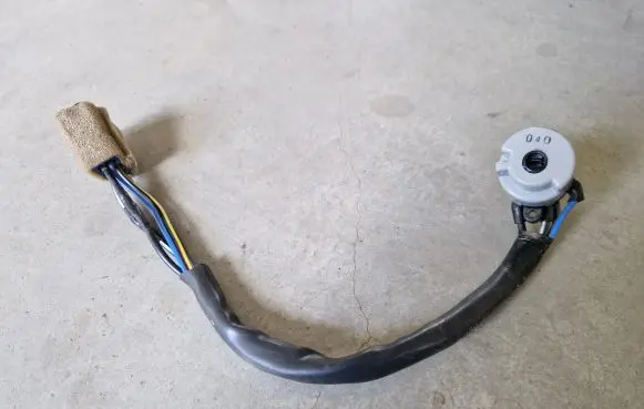 Mitsubishi L200 Engine start stop button switch