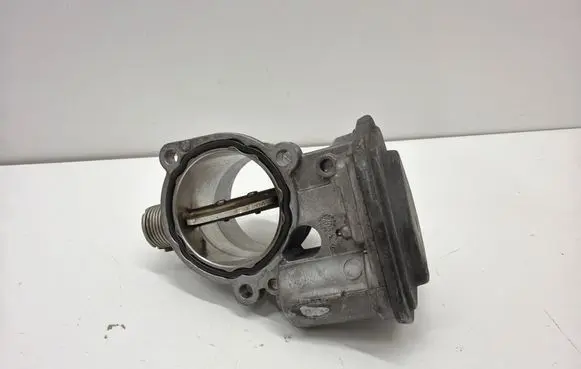 BMW 5 E60 E61 Throttle valve 7804384