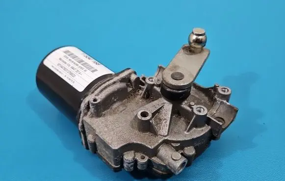 Mercedes-Benz Vito Viano W447 Wiper motor W000051184 IMPRK1534166